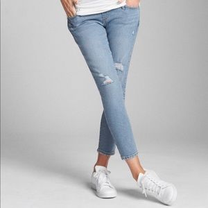 Destructed Maternity Skinny Crop Jeans